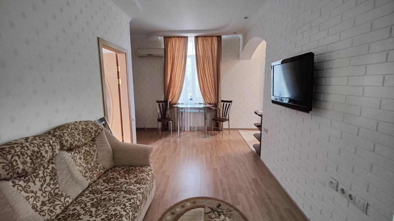 Stefan Cel Mare 64 Apartamento Chisinau Exterior foto