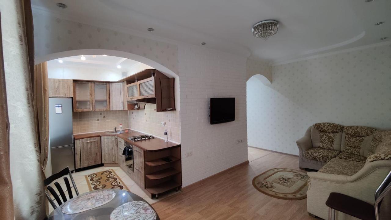 Stefan Cel Mare 64 Apartamento Chisinau Exterior foto