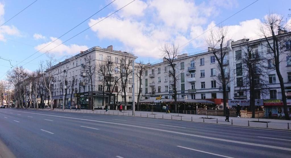 Stefan Cel Mare 64 Apartamento Chisinau Exterior foto